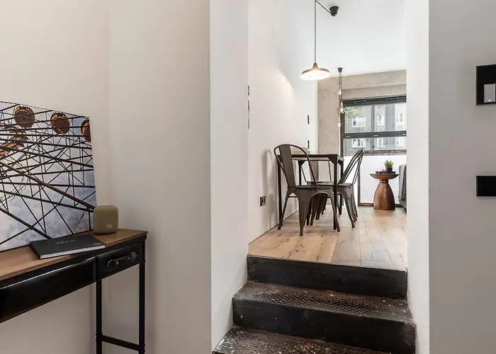 Factory Loft Duplex -40sqm- Near Antonplatz דירה