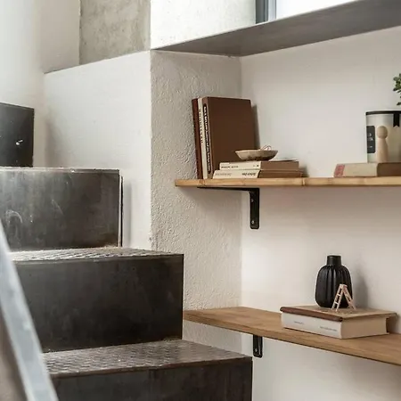 Factory Loft Duplex -40sqm- Near Antonplatz Lejlighed *